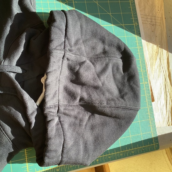 Nike Black Cotton Hoodie Size M Athletic Athleisure Outdoor Warm Cozy Sweatshirt - Picture 3 of 7